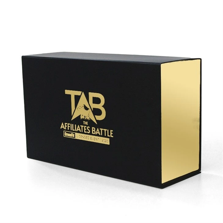 Gift Box With Magnetic Closure Lid